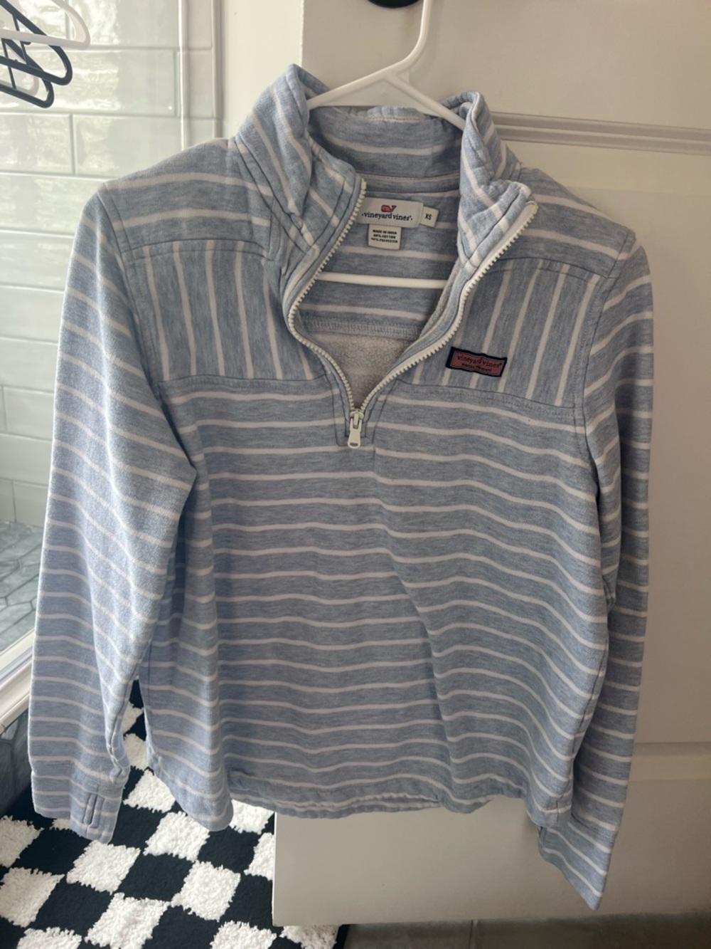 Vineyard Vines blue & white striped pullover sweatshirt, XS